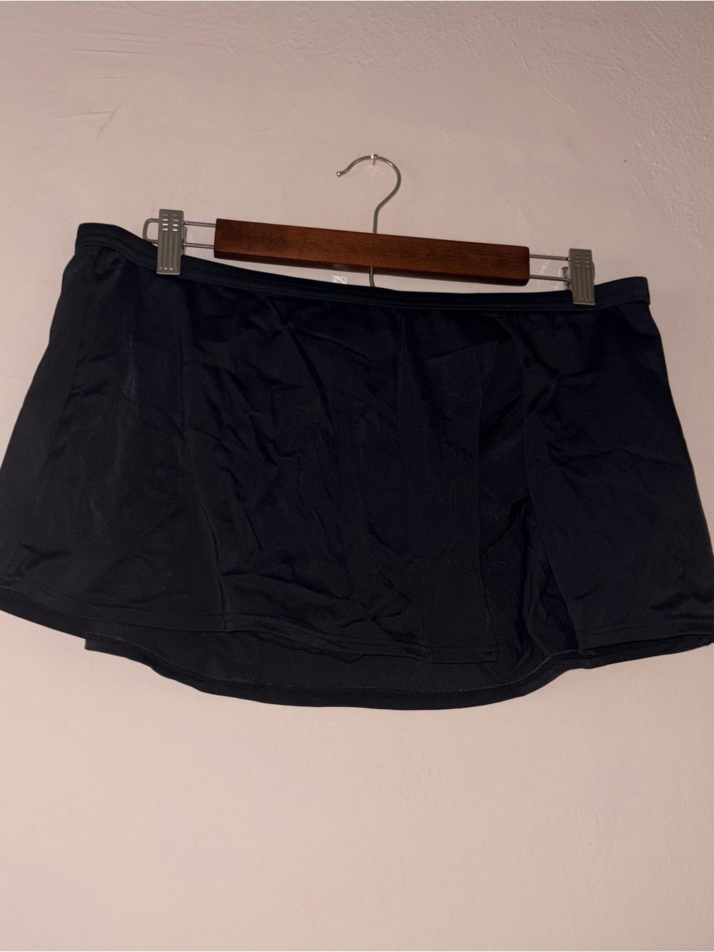Baltex black swim skirt 14